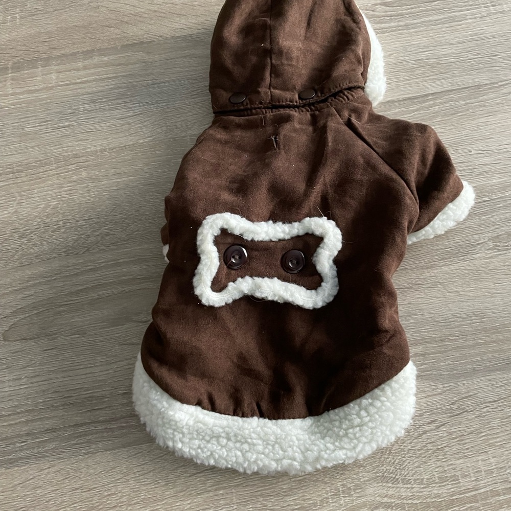 NWOT east side collection hooded Sherpa dog jacket